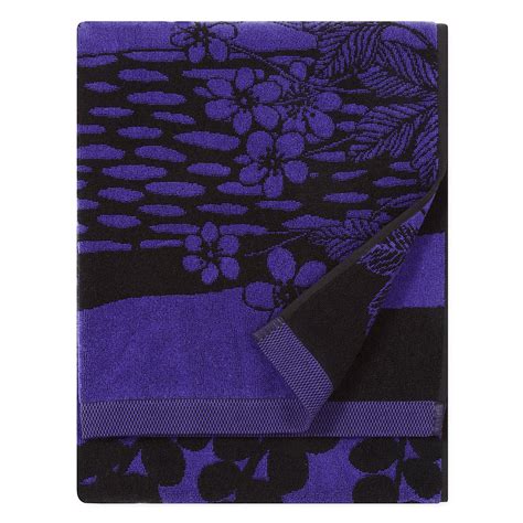 The colour scheme on the reverse of the towel is a mirror image of the right side. Marimekko Veljekset Violet Bath Towel - Marimekko Bedding ...