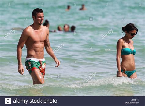 Encuentra fotos de stock perfectas e imágenes editoriales de noticias sobre olivier giroud wife en haz tu selección entre 245 imágenes premium sobre olivier giroud wife de la más alta calidad. Who's Jennifer Giroud? Bio: Daughter, Dating, Married, Net ...