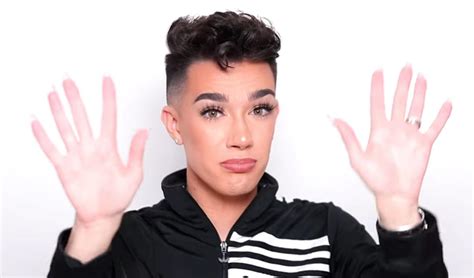 James Charles Is Being Dragged For Scamming Customers With His New Morphe Collaboration