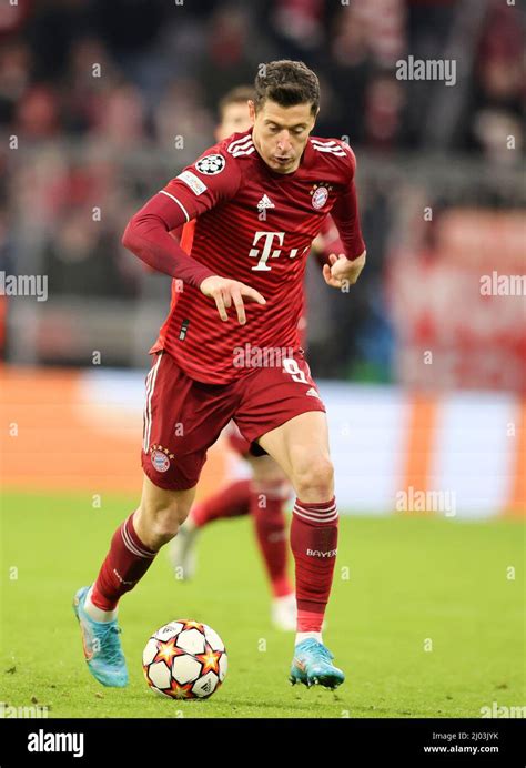 Robert Lewandowski Of Bayern Muenchen Fussball Uefa Championsleague Fc