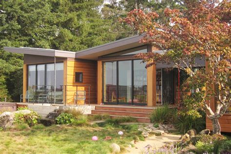 A butterfly roof is, in essence, an inverted gable roof. Why Do People Love Butterfly Roofs? | Eichler Network