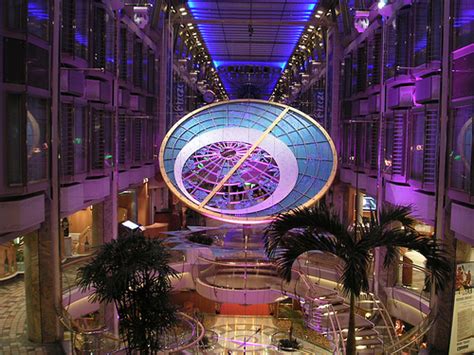 Royal caribbean | Oasis Of The Seas | Amazing Places: Royal Caribbean