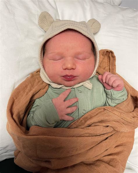 Jessa Duggar shares first full-face photo of baby George in cute teddy