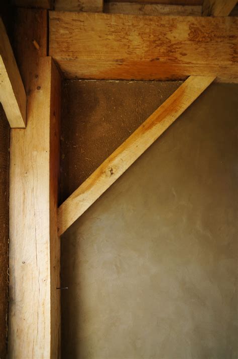 Plastering Walls With Clay Plaster The Year Of Mud