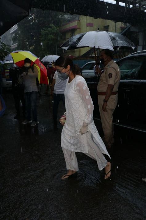 Jackky bhagnani spoted with girlfriend | bollywoodtv. Kriti Sanon, Shraddha Kapoor, Mukesh Chhabra attend the ...