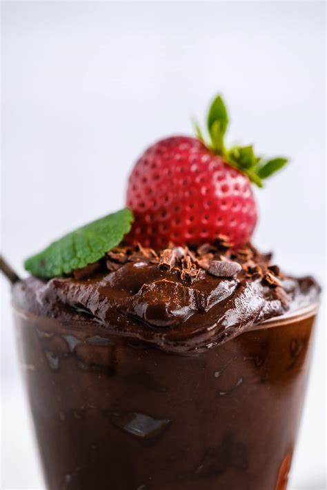 Ultra silky and moist, these chocolate keto brownies are filled with creamy avocado for ample antioxidants. Avocado Chocolate Mousse (vegan or keto options) - Crazy ...