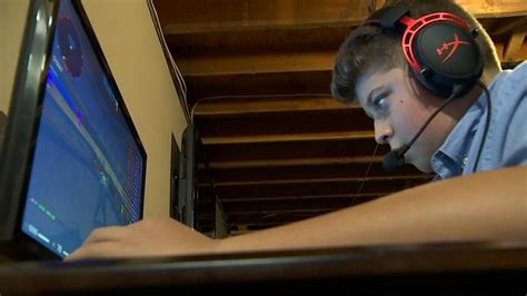 teen saves a life while playing video games