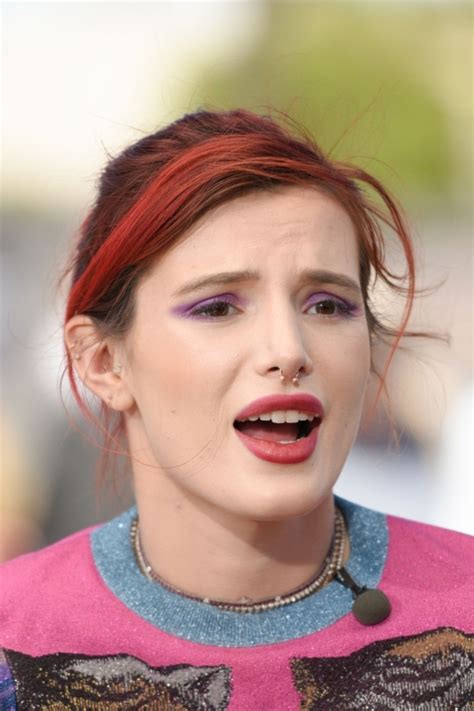 March 27 Extra 270318 286029 Adoring Bella Thorne Your Newest