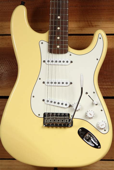 Fender 1997 California Series Usa Stratocaster Yellow Near Mint Strat
