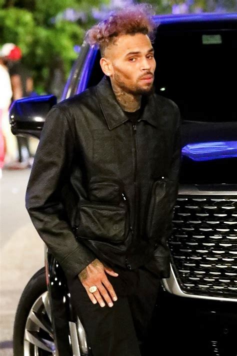 Chris Brown Luce Irreconocible En Nuevas Fotos De La Fiesta Posterior