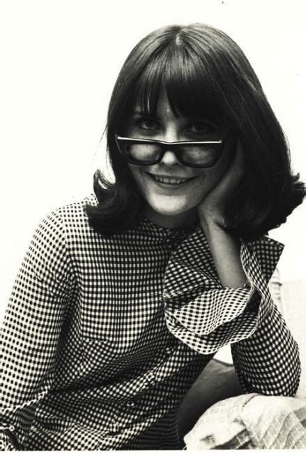 sandy shaw fashion 60s fashion icons 1960s fashion