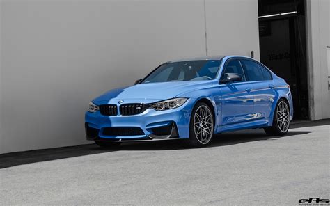 I have a yas marina blue m3 comp sitting in my showroom and it has a blue and almost silver metal flake in it.no real color change just a nice. Yas Marina Blue BMW M3 With A Competition Package Gets IND ...