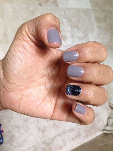 Nails For Navy Dress That I Am Wearing To A Wedding Blue Dress Outfits