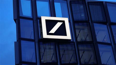 Deutsche Bank Slumps To Largest Quarterly Loss Since 2015 Financial Times