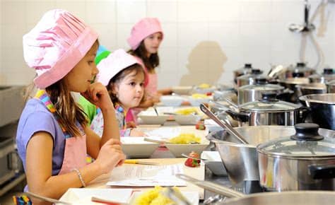 Los juegos de ordenar para niños facilitan el aprendizaje de las formas geométricas y conceptos básicos de las matemáticas, así como leyes físicas tales como el equilibrio y la gravedad. Cocinar con Niños una Actividad para toda la Familia