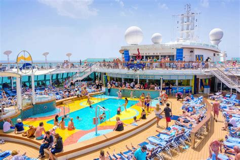 Best Cruises For Young Adults And College Students 2023