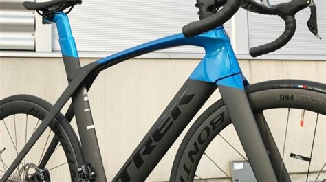 Size large and completely as new! BRAND NEW 2020 TREK MADONE SL 7 DISC ROAD BIKE FOR SALE ...