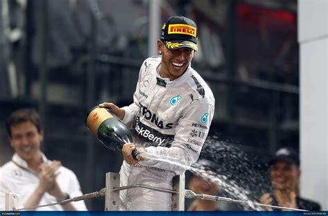 AUSmotive Com Lewis Hamilton Wins Abu Dhabi GP