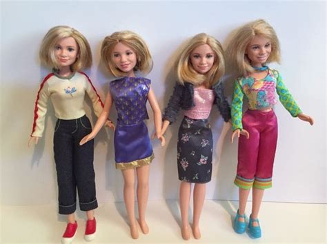 mary kate and ashley doll lot set of 4 w clothes accessories twins barbie euc mattel
