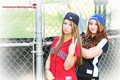 Best Friend Photoshoot Teen Portraits Group Photography Poses Senior Girl Photography Friend