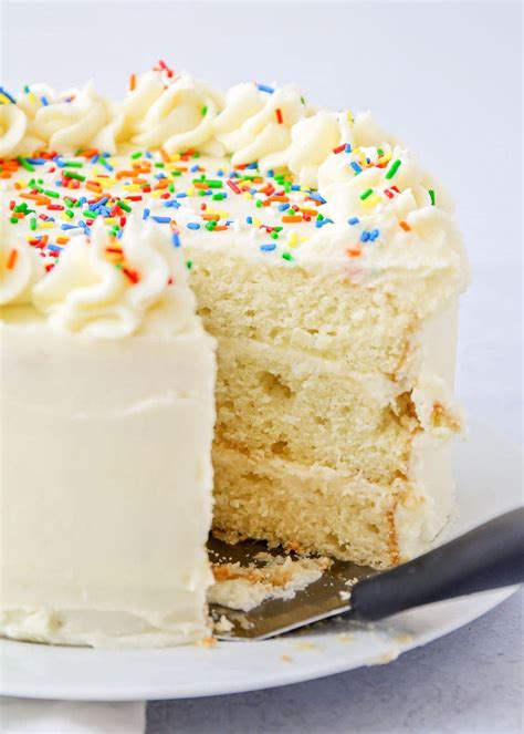 Vanilla Cake With Vanilla Buttercream Frosting { Video} Lil Luna