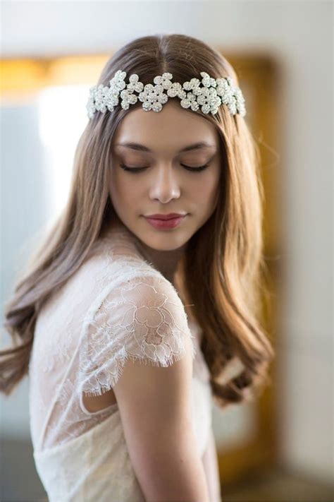 12 Wedding Hair Accessories For Every Type Of Bride Stunning Bridal