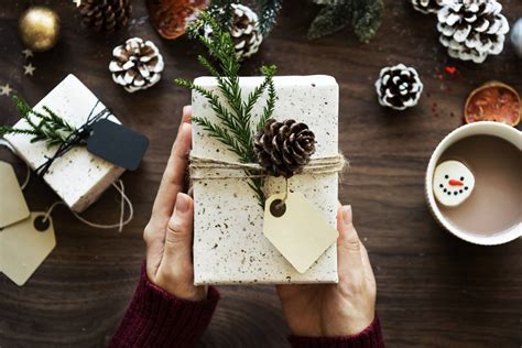 Top 10 Christmas Gifts For This Year – Absolute Knowledge
