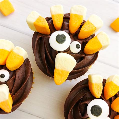Turkey Cupcakes Perfect For Thanksgiving Angie Holden The Country