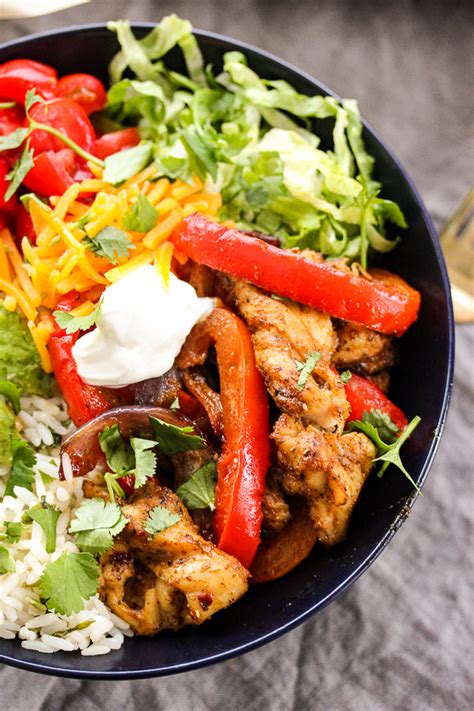 Portobello fajita bowl meal prep. Sheet Pan Chicken Fajita Bowls