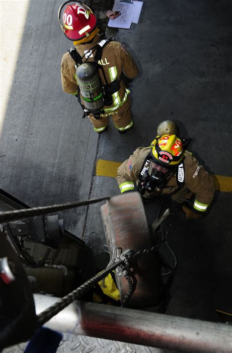 Breathe Easy Firefighters Train On Scba To Ensure Own Others Lives