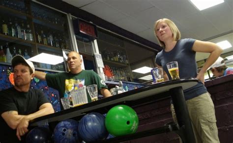 Gator Lanes Bowling Alley, Pine Manor - 7050 Crystal Dr