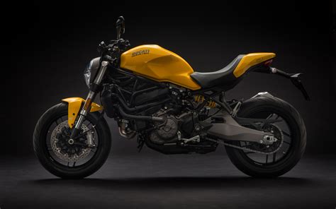 The ducati monster (called il mostro in italian) is a muscle bike designed by miguel angel galluzzi and produced by ducati in bologna, italy, since 1993. 2018 Ducati Monster 821 5K Wallpapers | HD Wallpapers | ID ...