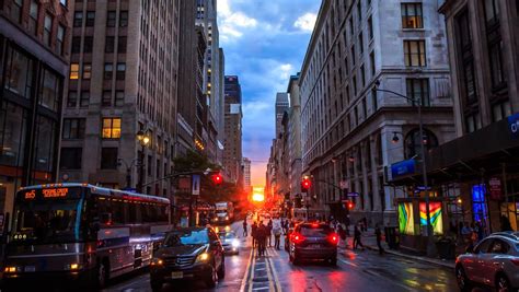 Manhattanhenge Last Chance To See The Sunset Phenomenon In 2017