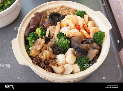 Poon Choi Hong Kong Cantonese Cuisine Big Feast Bowl For Chinese New