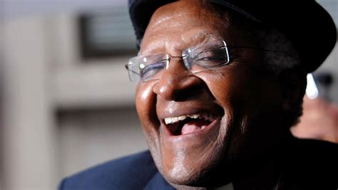 Desmond Tutu Archbishops Body Lies In State In Cheapest Coffin