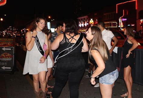 Bachelorette Parties Are Big Business In Downtown Nashville Here And Now