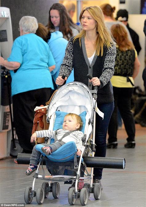 Claire Danes Enjoys Downtime With Son Cyrus Daily Mail Online