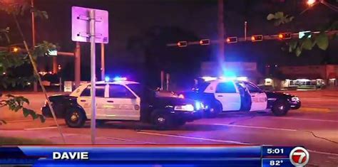 Police Investigate Fatal Hit And Run In Davie Wsvn 7news Miami News Weather Sports Fort