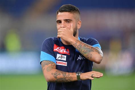 Insigne is capable of playing on either flank, or through the centre, but is usually deployed as left winger. Infortunio Insigne, il Napoli ha (quasi) deciso: le ultime ...