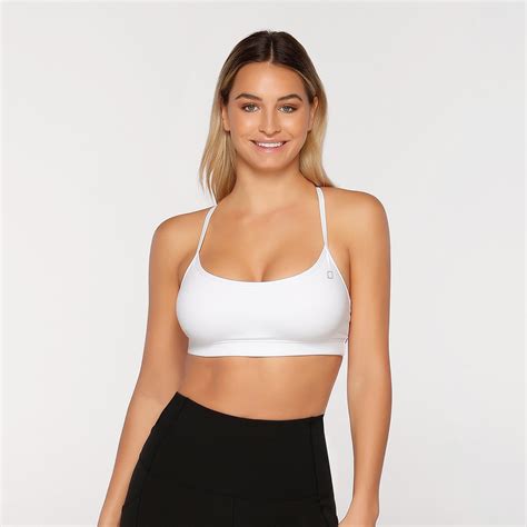 Steal @hannahmchutchison's style in the gloss sports bra & gloss ankle biter leggings. Lorna Jane | Shop Lorna Jane Training and Lifestyle ...