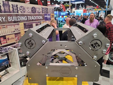 SEMA 2022 - Speedway Motors Debuts Chevy LS Mock-Up Block