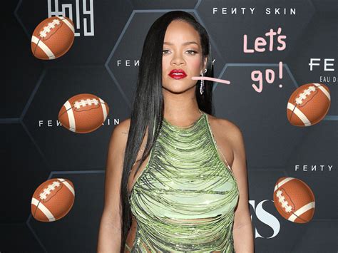 super bowl 2023 rihanna takes over halftime for a sexy and sultry comeback performance perez