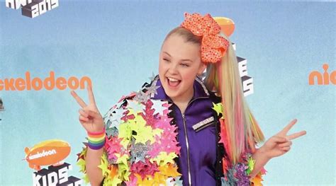 Jojo Siwa Opens Up About Her Sexuality After Coming Out As Lgbtq On Social Media