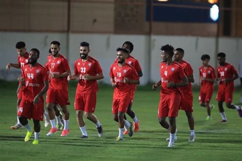 ظفرت إدارة نادي الرائد برئاسة فهد المطوع، اليوم الخميس، بخدمات لاعب خط الوسط جابر عيسى قادماً من نادي الوحدة. الرائد يكثف استعداداته لودية النصر | صحيفة المواطن الإلكترونية