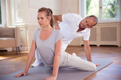 Schmerzen im unteren Rücken 3 effektive Übungen Rücken trainieren