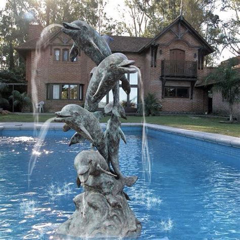 Jardin Confirmation Collectif Swimming Pool Sculptures Préposition