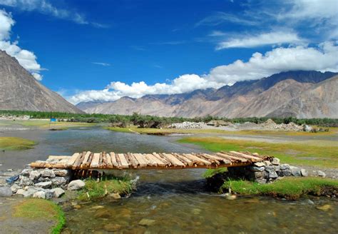 5 Amazing Offbeat Places To Visit In Ladakh Trawell Blog