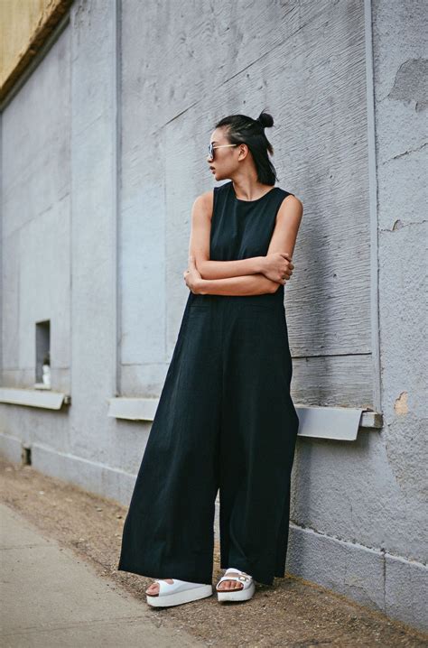 5 minimalist looks we re loving this week bloglovin fashion fashion minimalist fashion trend