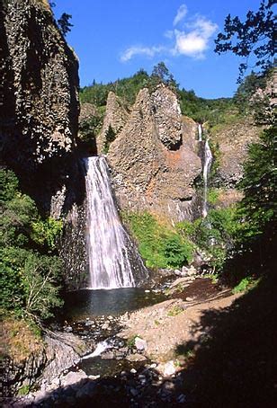 The initial members comprised the 10 member countries of efta at that time. La cascade du Ray-Pic - Ardèche