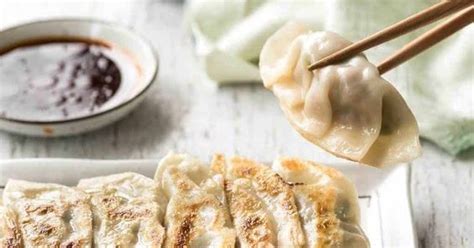Check out mr chen's vegetable gyoza 600g at woolworths.com.au. Japanese GYOZA (Dumplings) - Vegan Cake Delicious